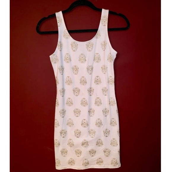 H&M Dresses & Skirts - ‼️ White bodycon dress with gold skulls